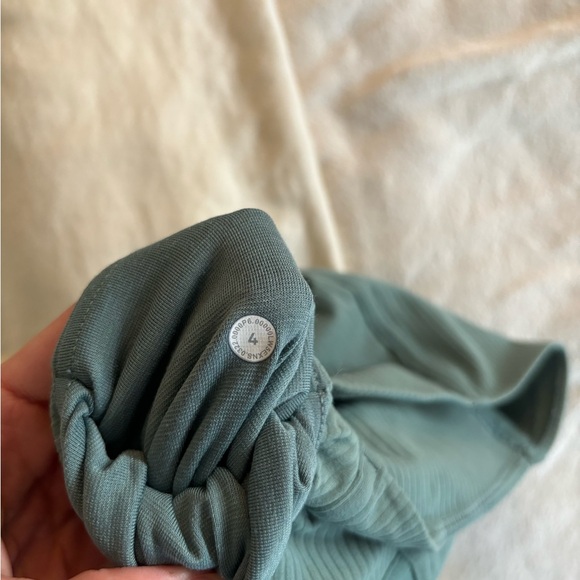 Lululemon leggings - Picture 5 of 5